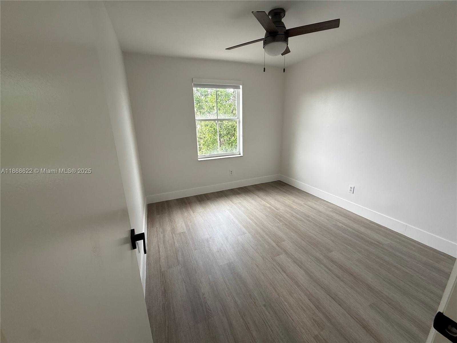 Small Image of 6955 SOUTH WEST 148TH LN, Davie Number 32