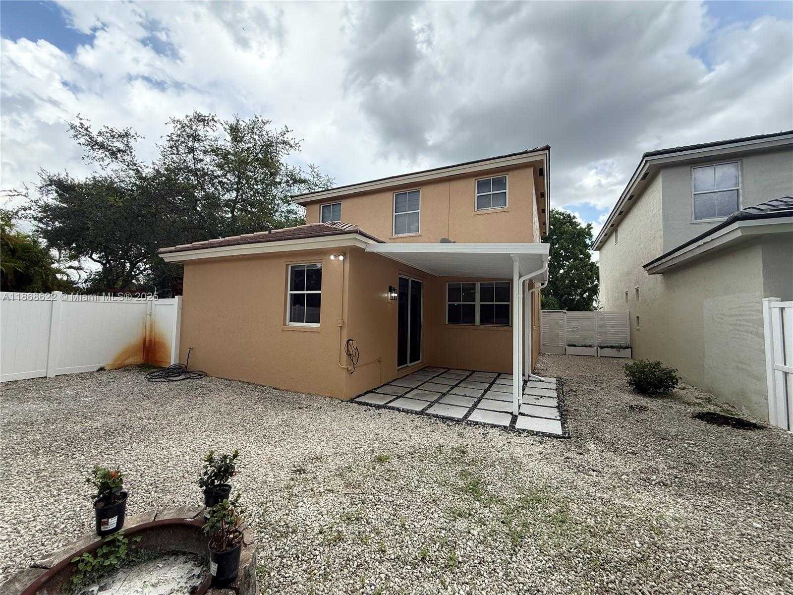 Small Image of 6955 SOUTH WEST 148TH LN, Davie Number 36