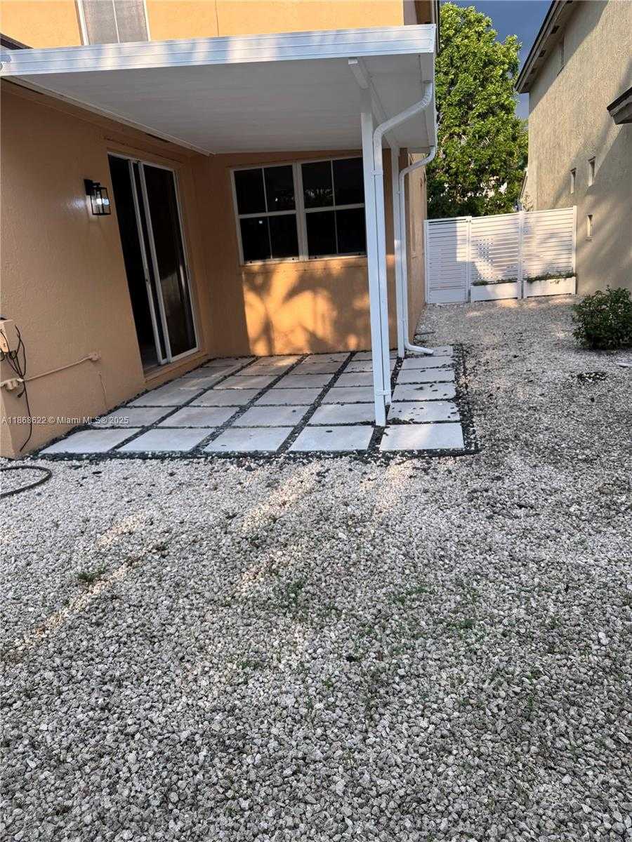 Small Image of 6955 SOUTH WEST 148TH LN, Davie Number 38