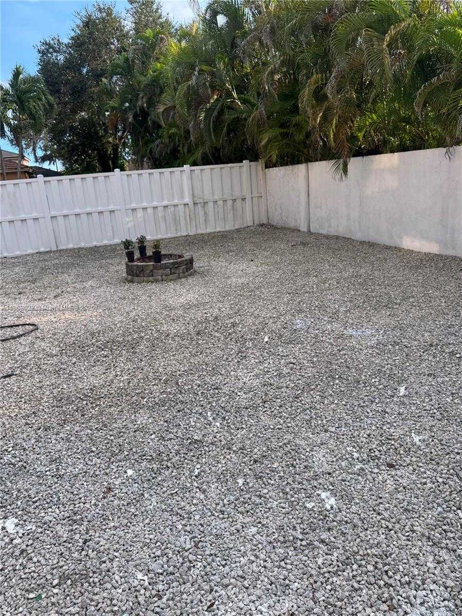 Small Image of 6955 SOUTH WEST 148TH LN, Davie Number 39
