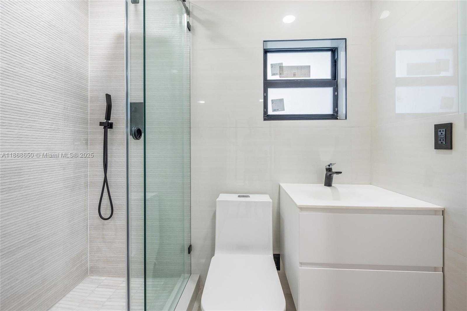 Small Image of 2020 NORTH EAST 54TH, Fort Lauderdale Number 19