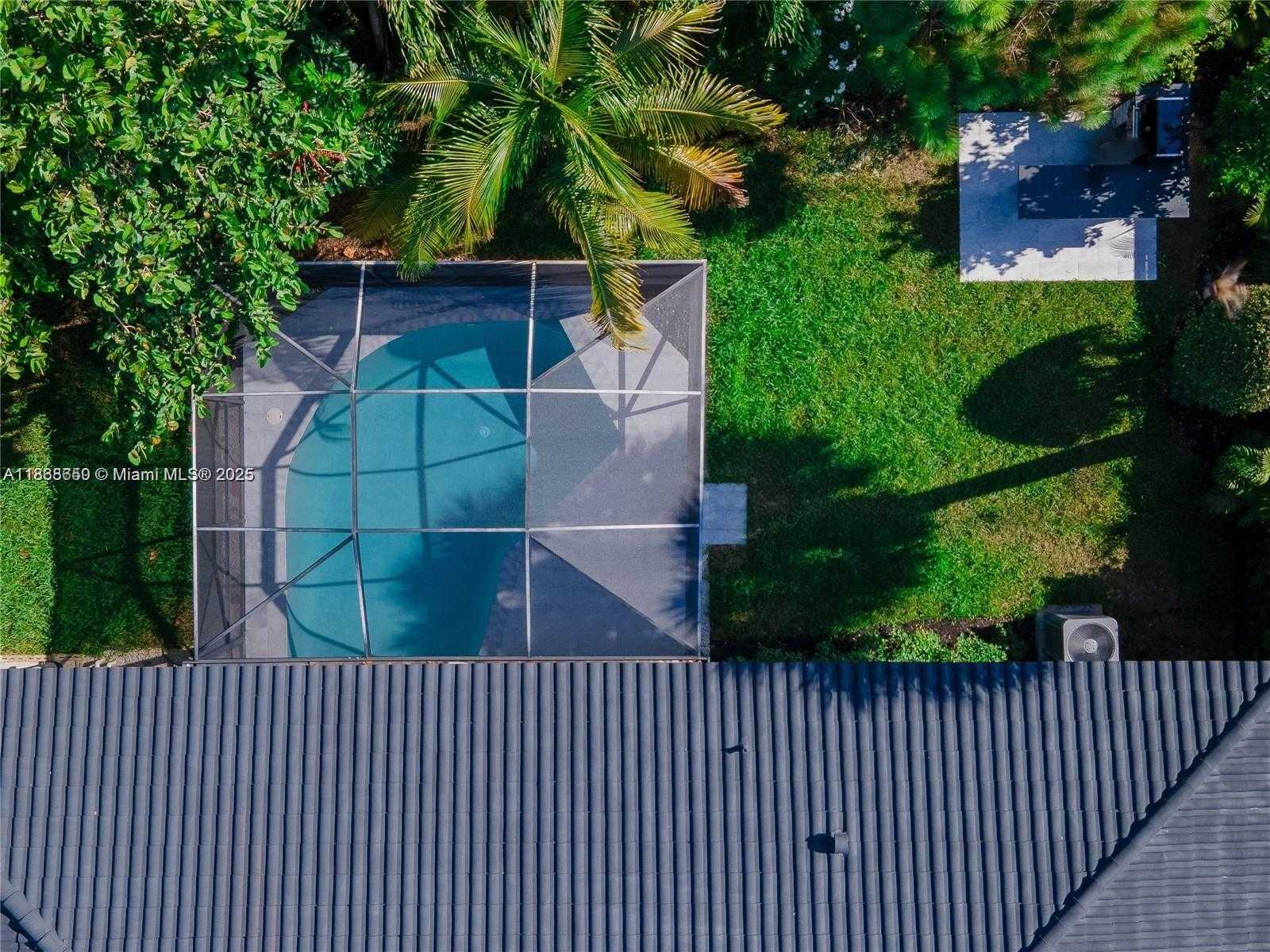 Small Image of 2020 NORTH EAST 54TH, Fort Lauderdale Number 4