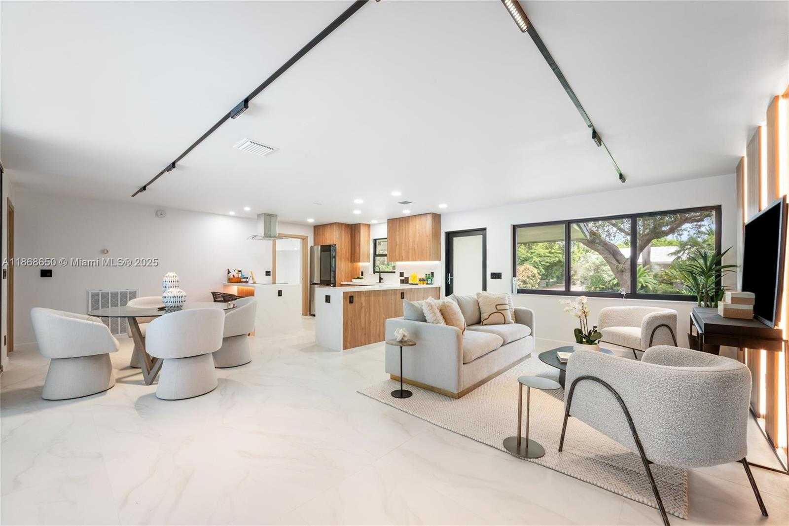 Small Image of 2020 NORTH EAST 54TH, Fort Lauderdale Number 8