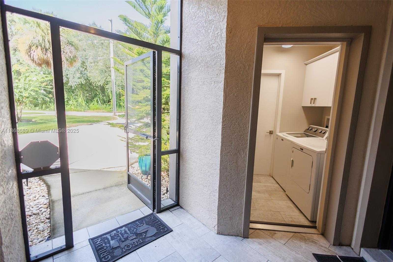 Small Image of 1058 LAKE CARRIE DR, Lake Placid Number 45