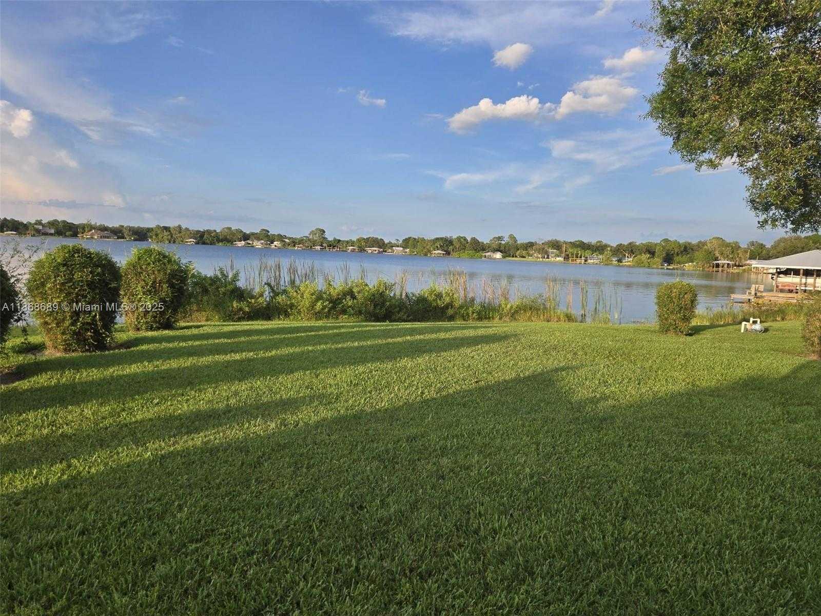 Small Image of 1058 LAKE CARRIE DR, Lake Placid Number 70