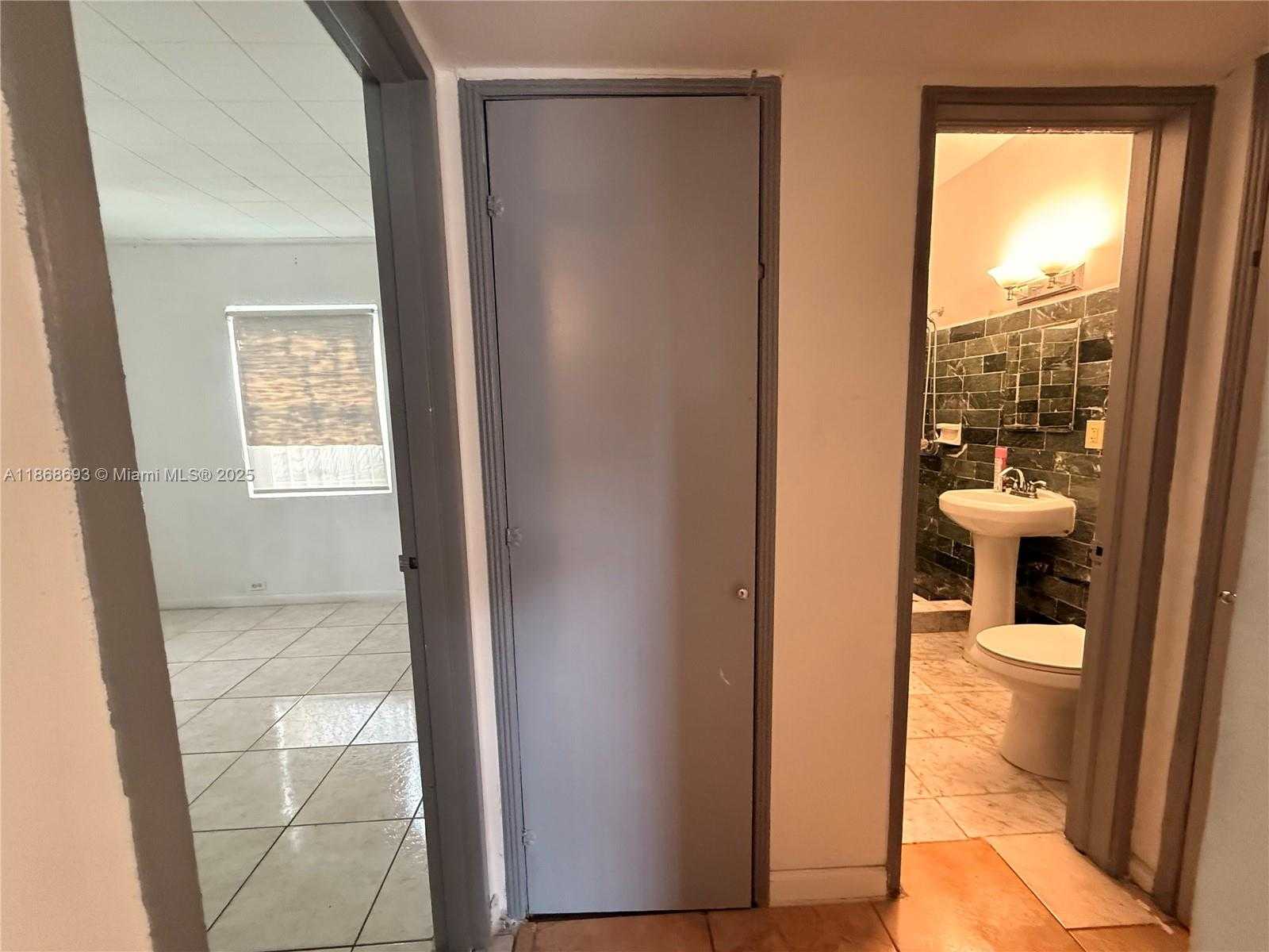 Small Image of 1060 NORTH WEST 121ST ST, North Miami Number 13