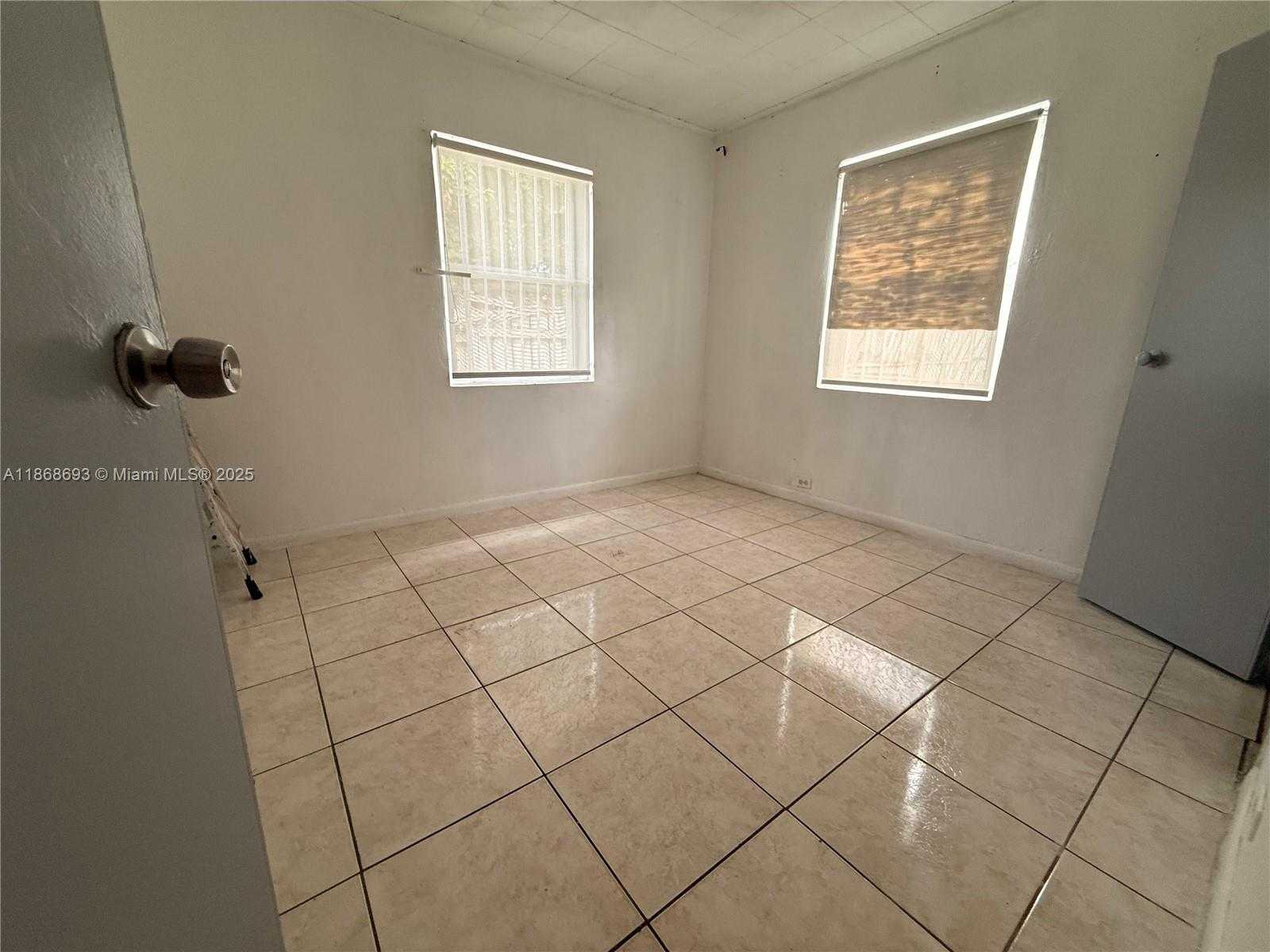 Small Image of 1060 NORTH WEST 121ST ST, North Miami Number 14