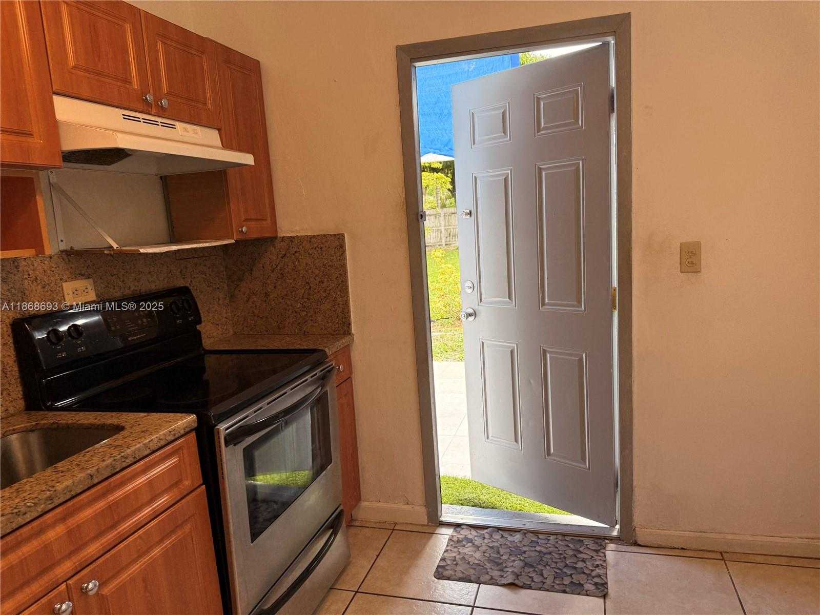 Small Image of 1060 NORTH WEST 121ST ST, North Miami Number 8