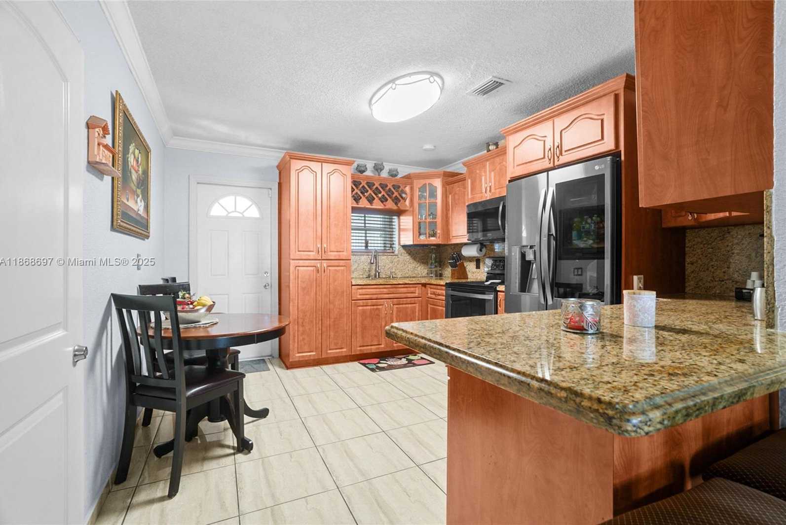 Small Image of 5621 EAST 1ST AVE, Hialeah Number 11