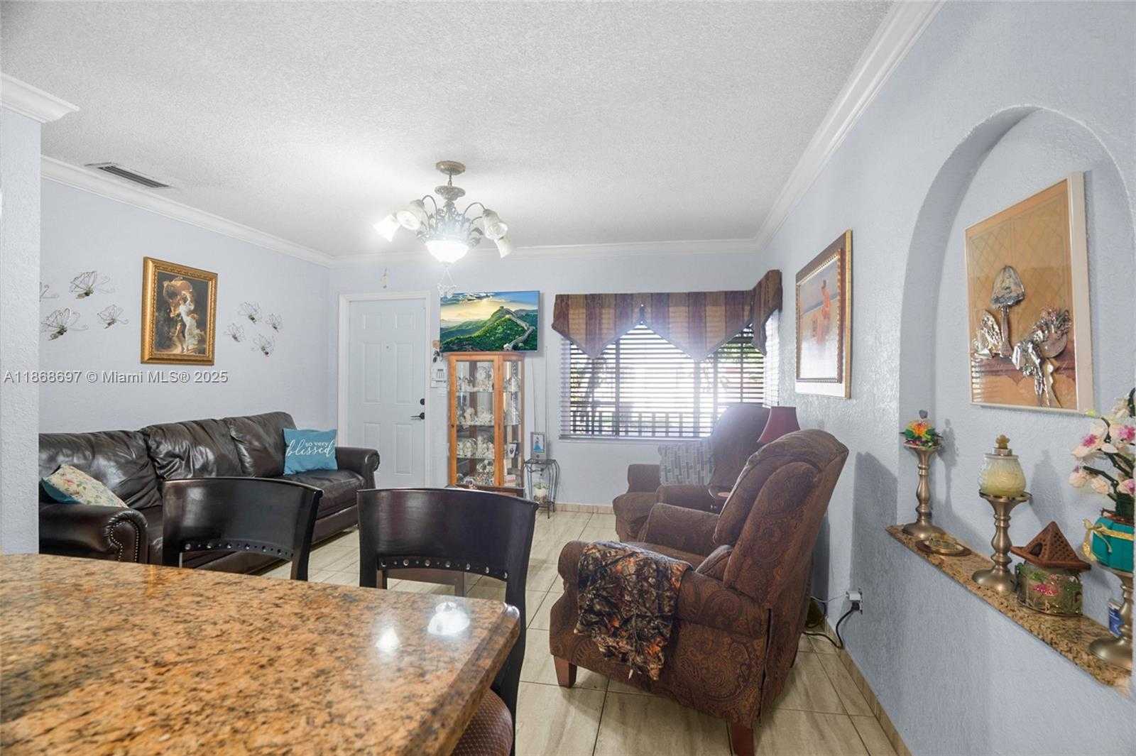 Small Image of 5621 EAST 1ST AVE, Hialeah Number 8