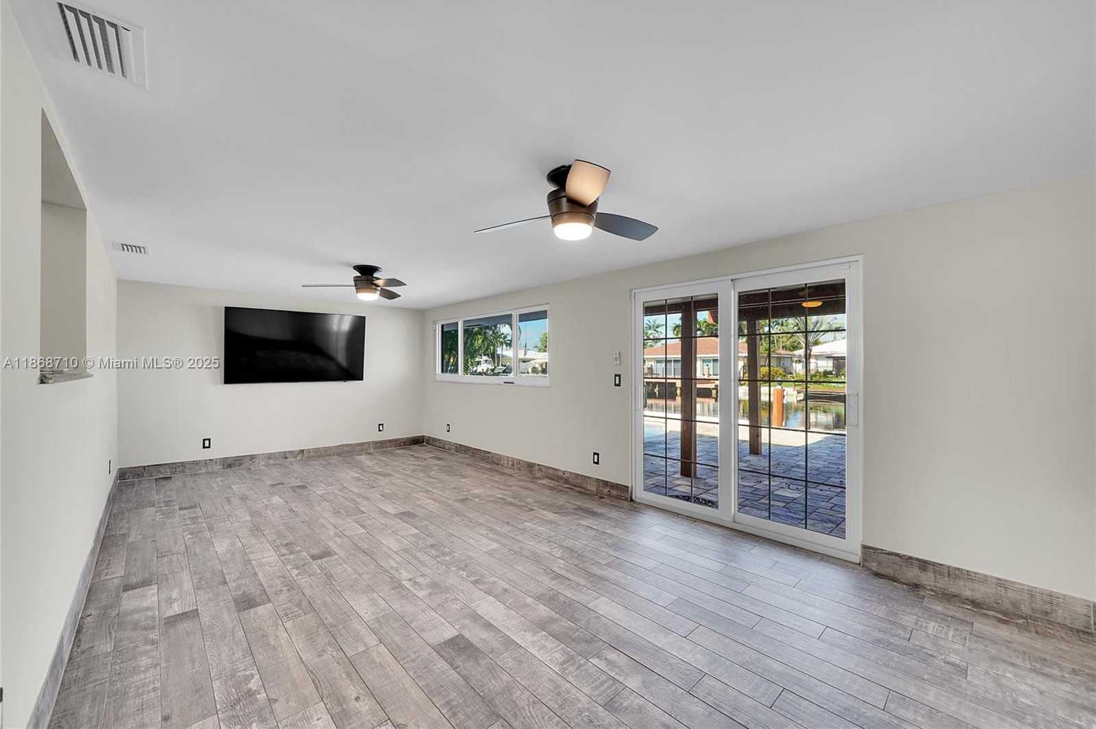 Small Image of 351 SOUTH EAST 16TH AVE, Pompano Beach Number 11