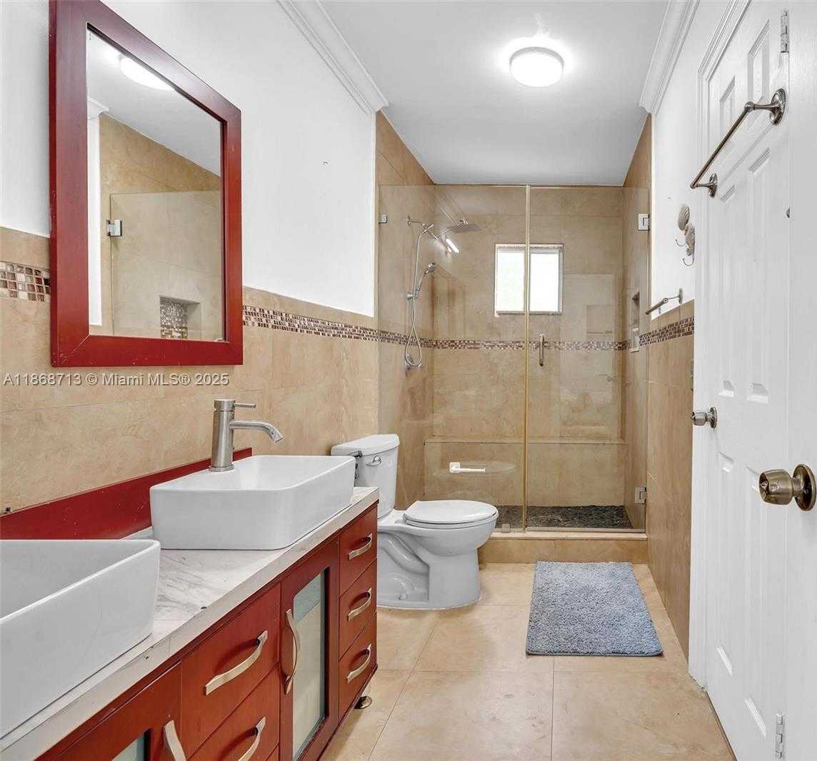 Small Image of 340 WEST 55TH ST, Hialeah Number 18