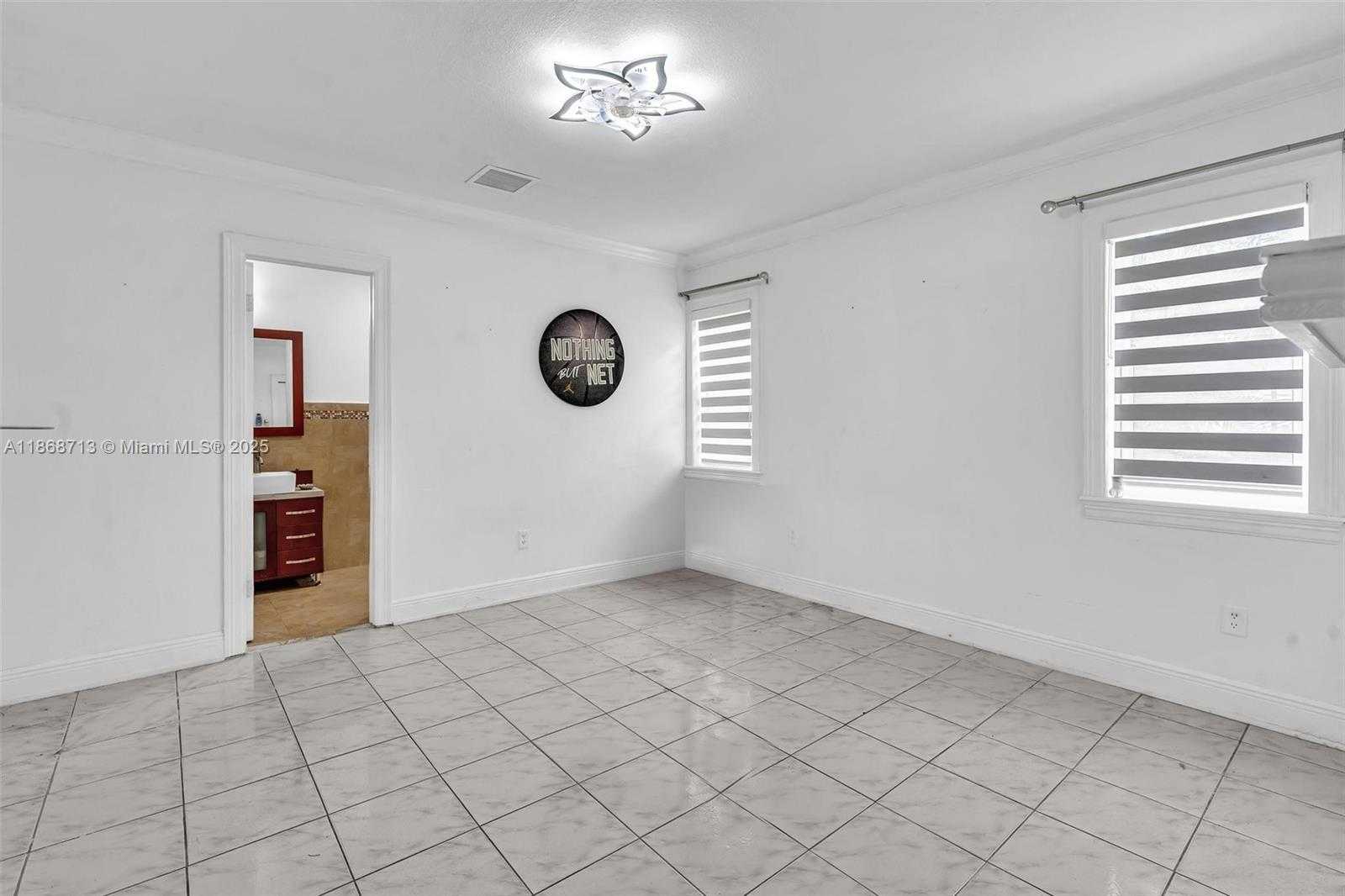 Small Image of 340 WEST 55TH ST, Hialeah Number 21