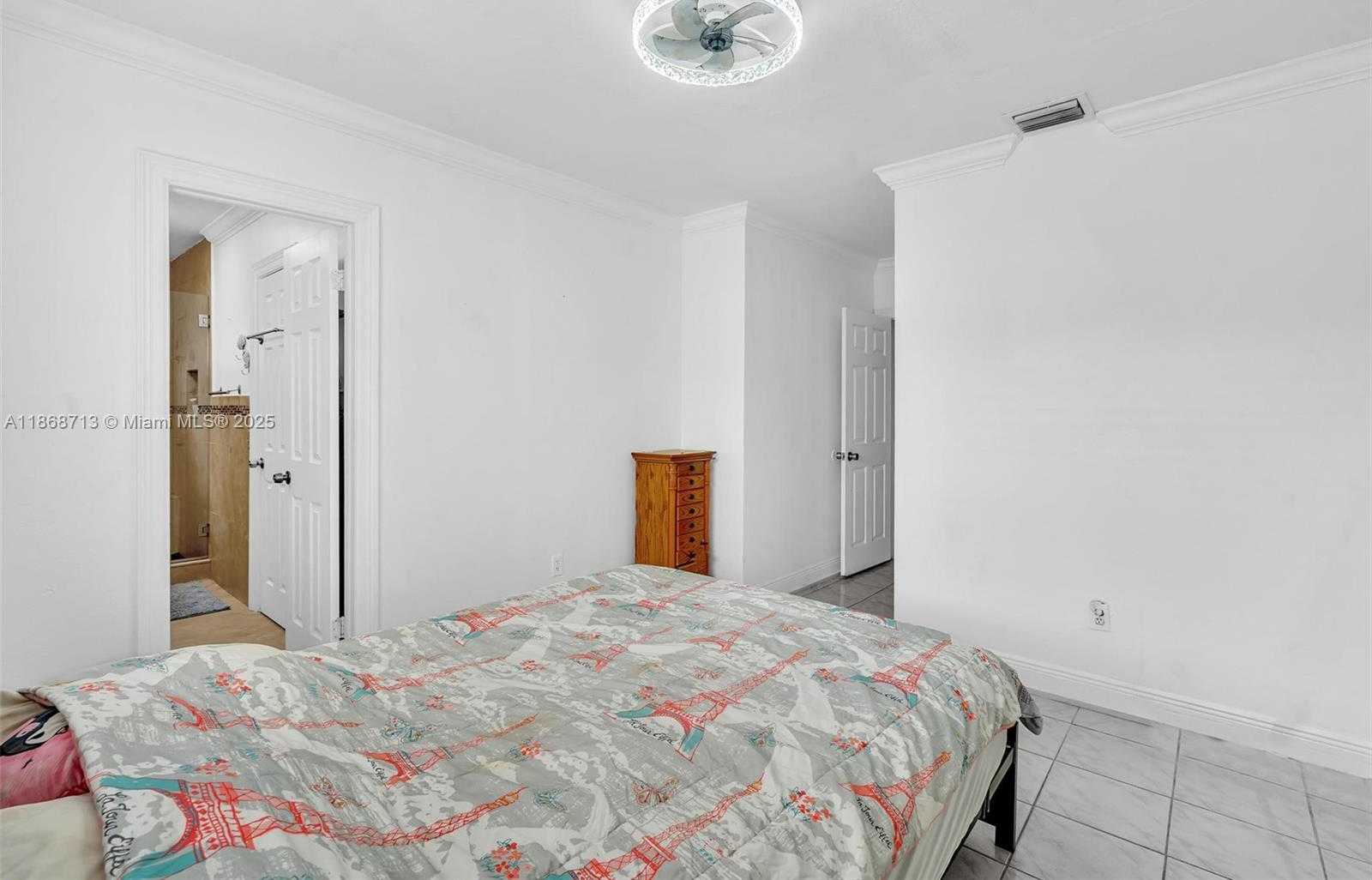 Small Image of 340 WEST 55TH ST, Hialeah Number 24