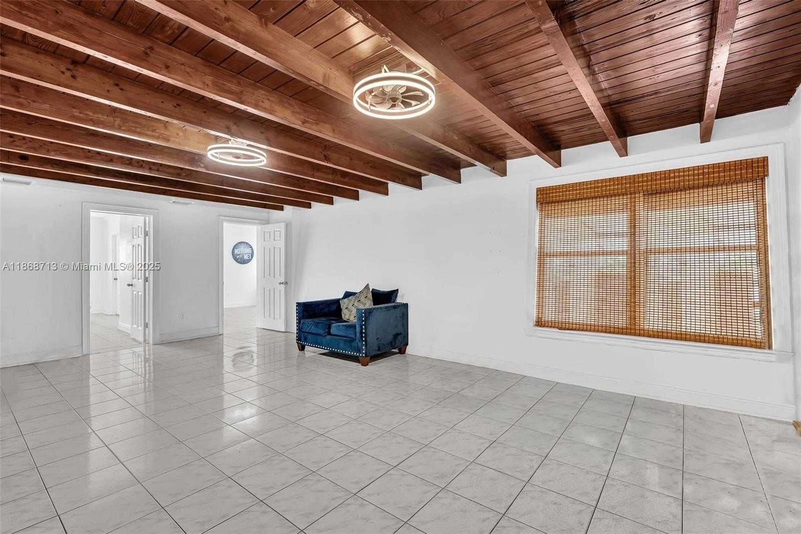 Small Image of 340 WEST 55TH ST, Hialeah Number 25