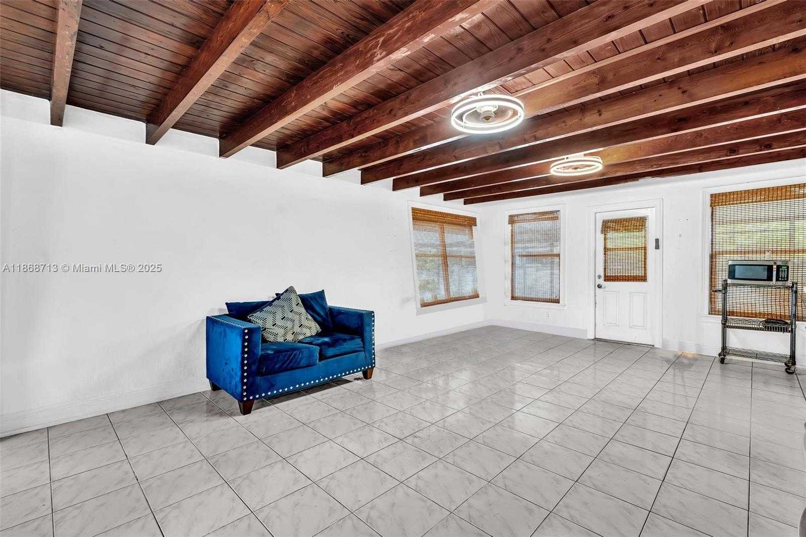 Small Image of 340 WEST 55TH ST, Hialeah Number 26