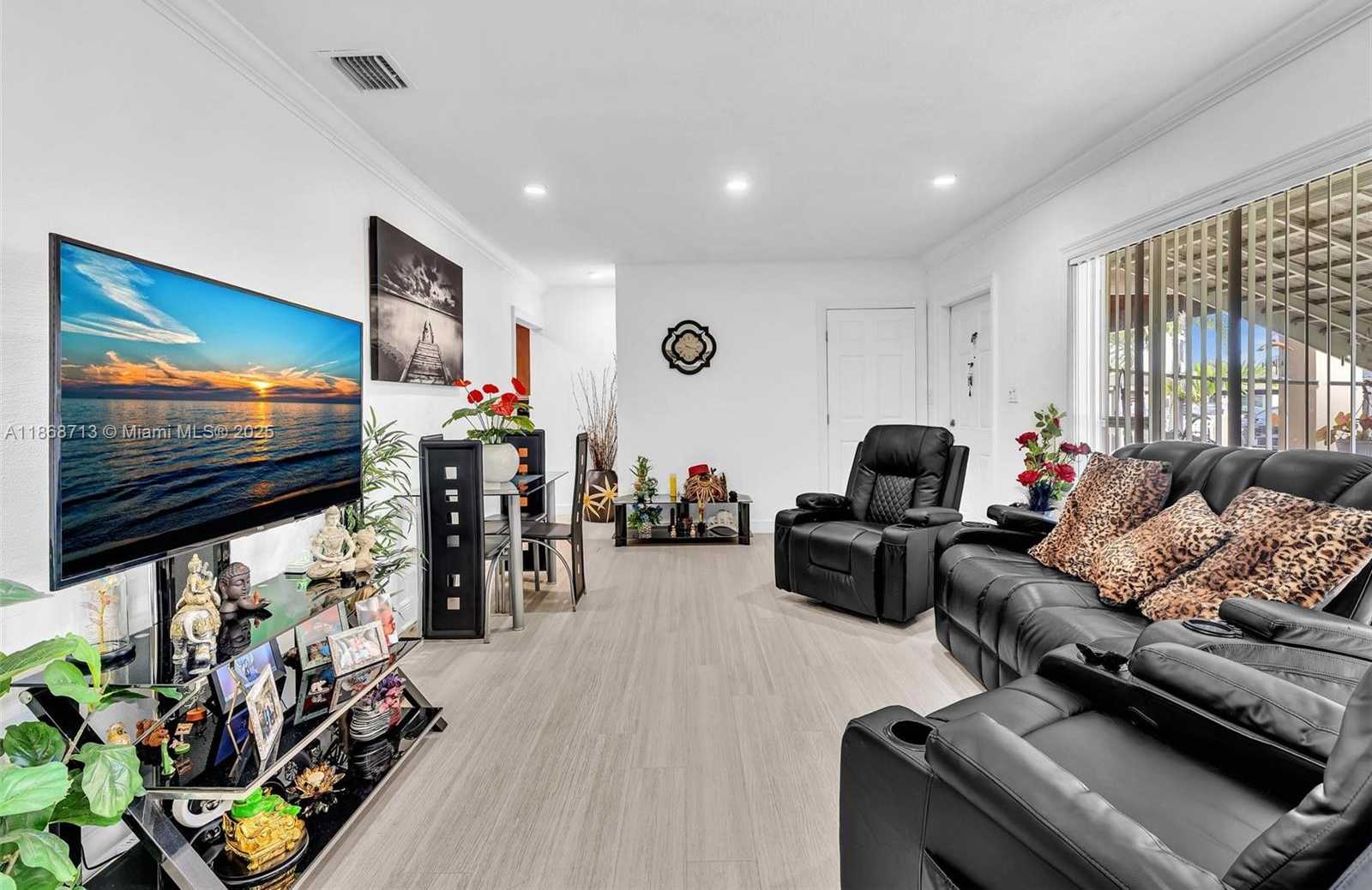 Small Image of 340 WEST 55TH ST, Hialeah Number 9