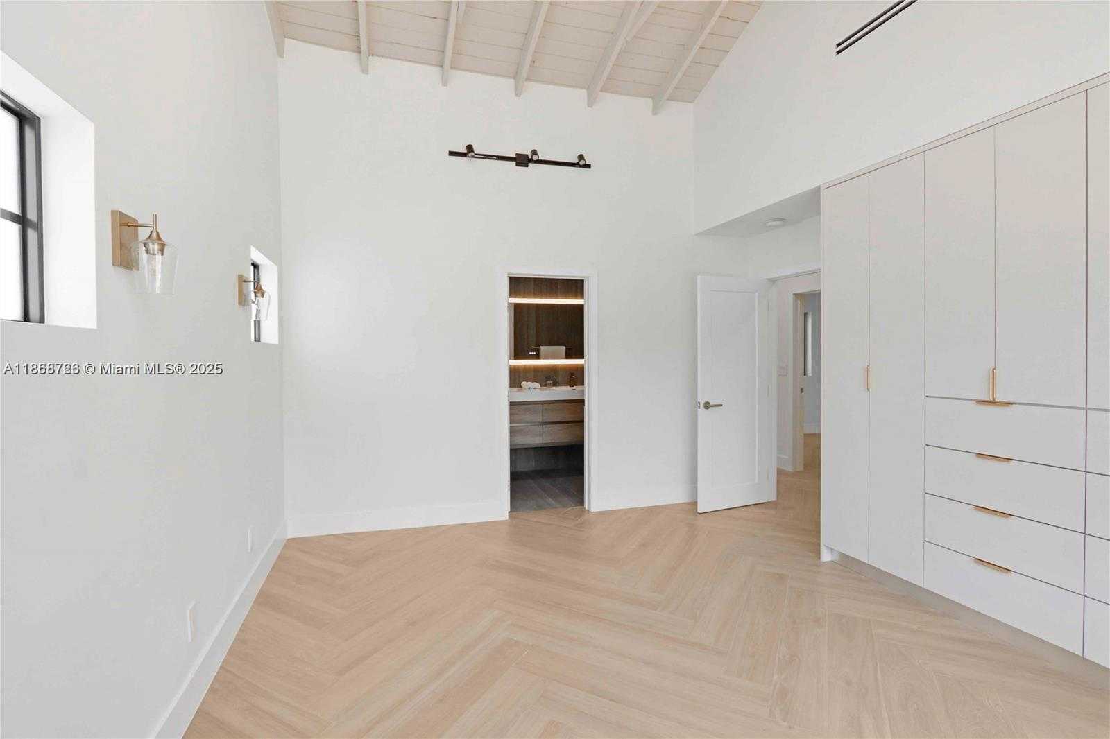Small Image of 3153 ROYAL PALM AVE, Miami Beach Number 19