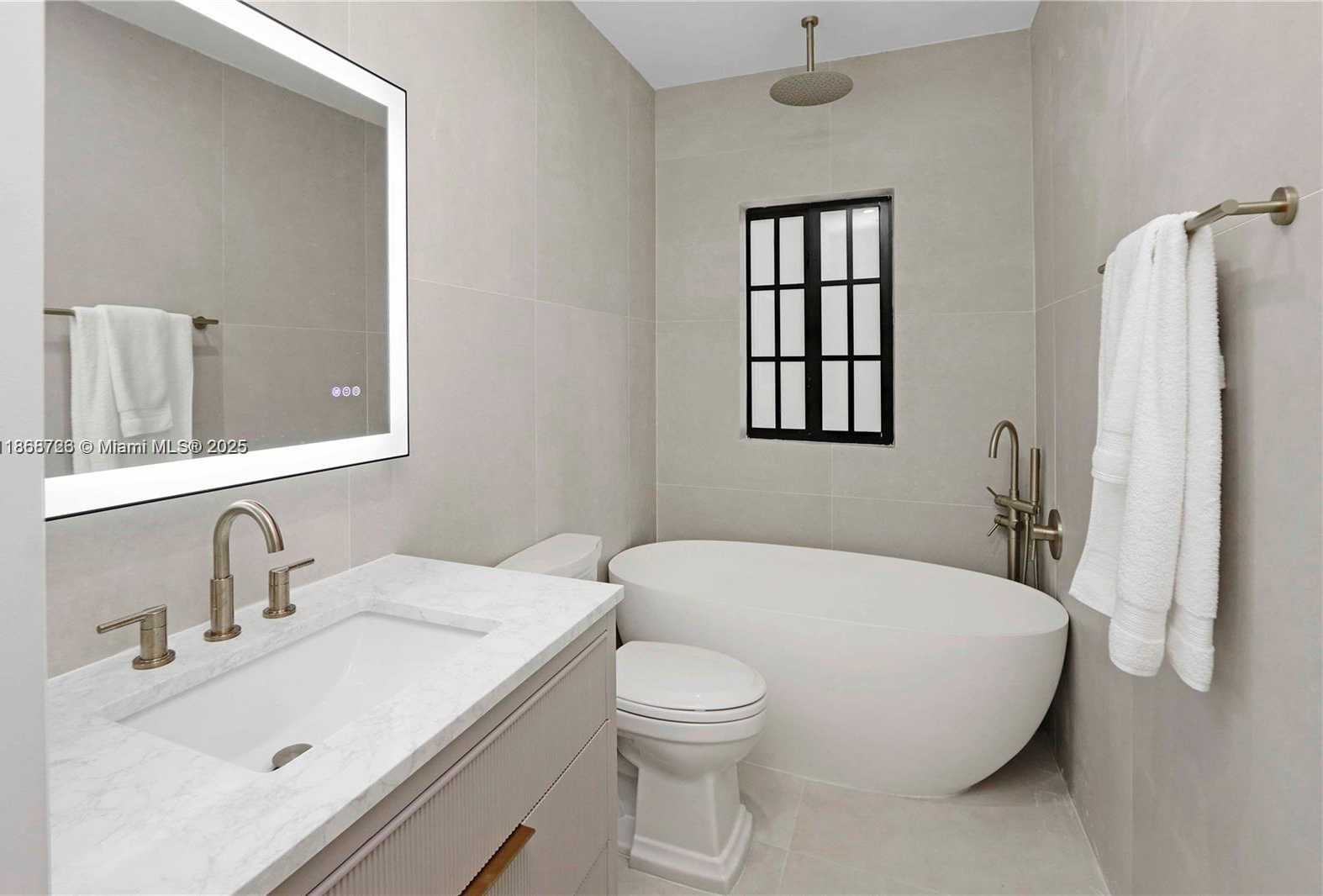 Small Image of 3153 ROYAL PALM AVE, Miami Beach Number 23