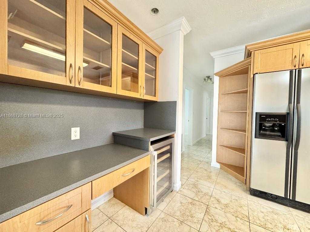 Small Image of 6580 WEST 12TH CT, Hialeah Number 13