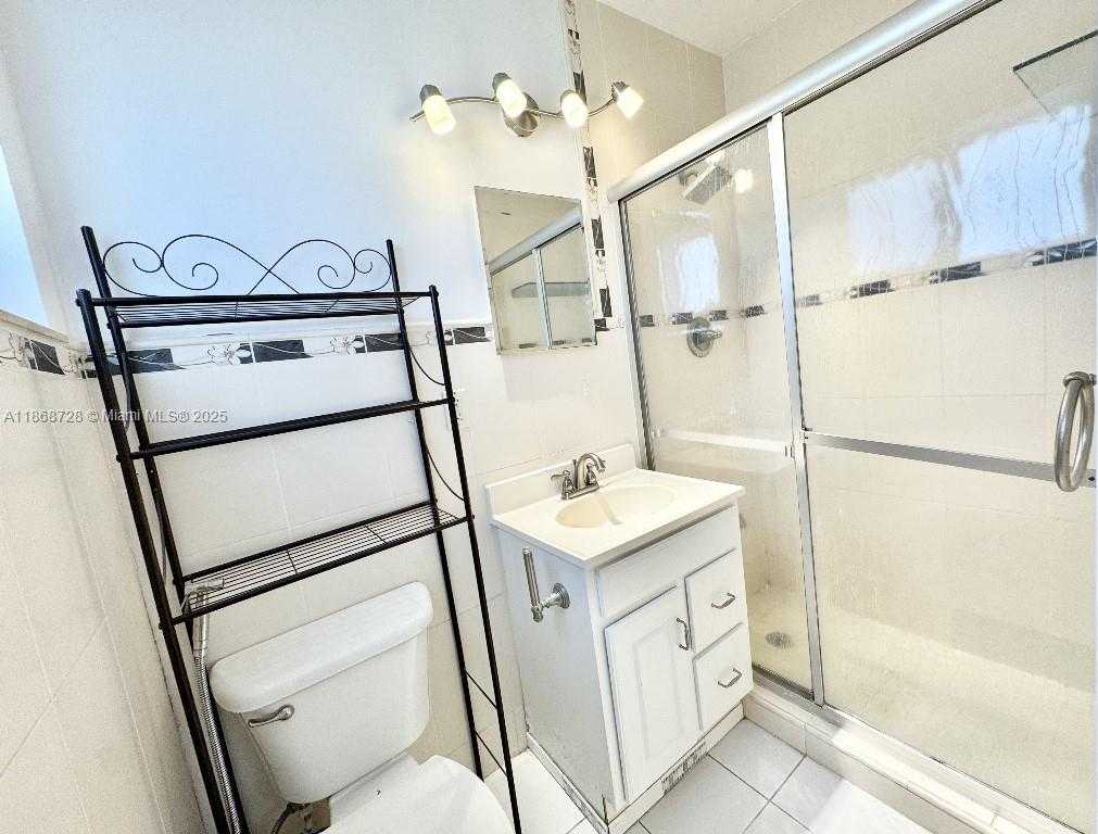 Small Image of 6580 WEST 12TH CT, Hialeah Number 20