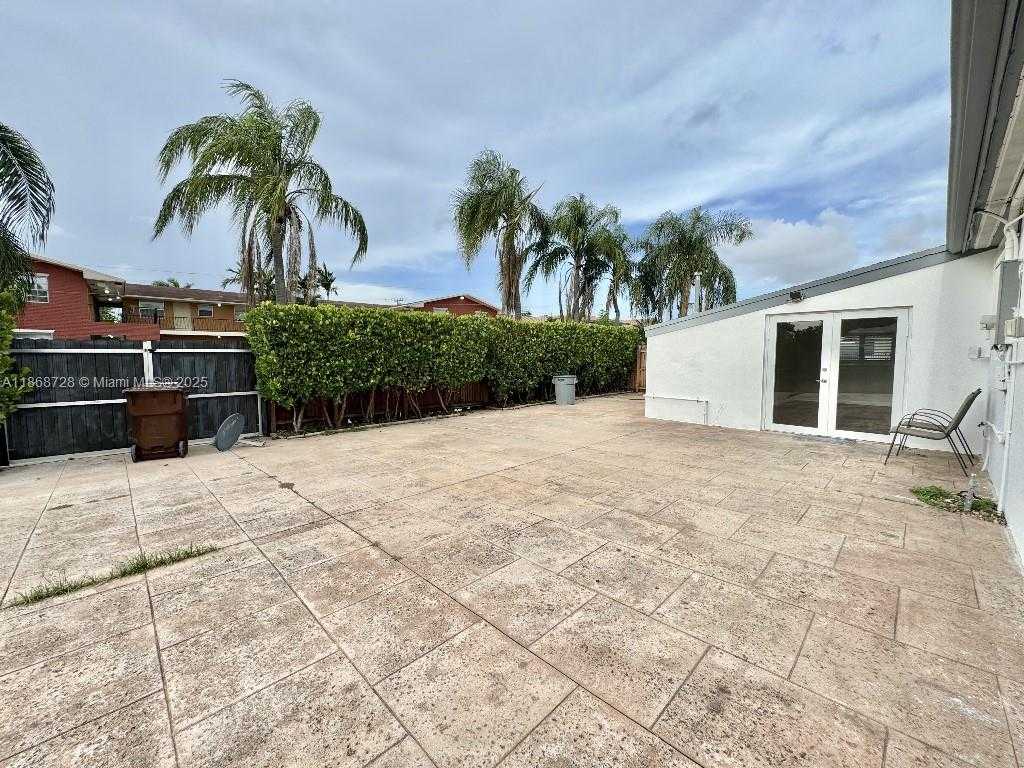Small Image of 6580 WEST 12TH CT, Hialeah Number 22