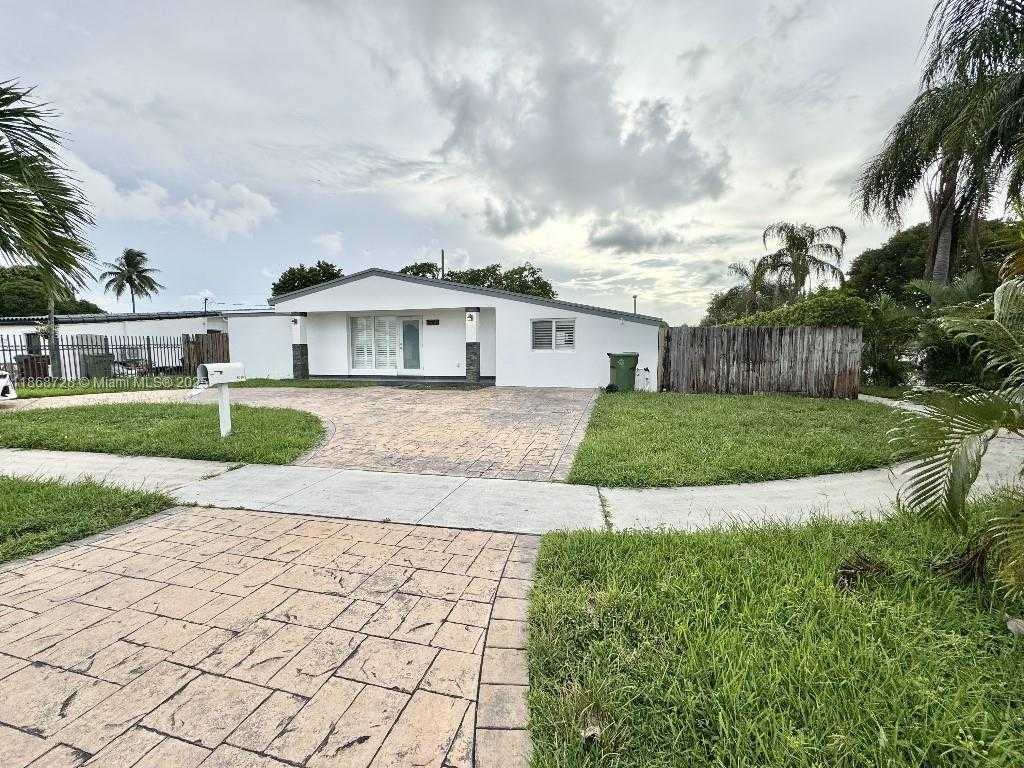 Small Image of 6580 WEST 12TH CT, Hialeah Number 3