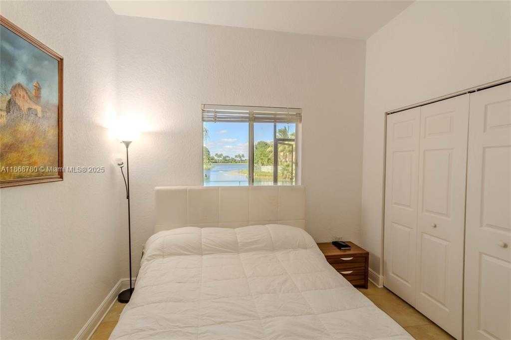 Small Image of 14129 SOUTH WEST 31ST ST, Miramar Number 12