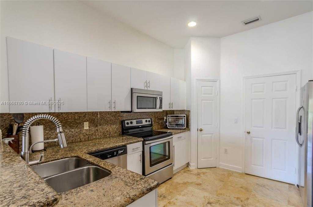Small Image of 14129 SOUTH WEST 31ST ST, Miramar Number 18