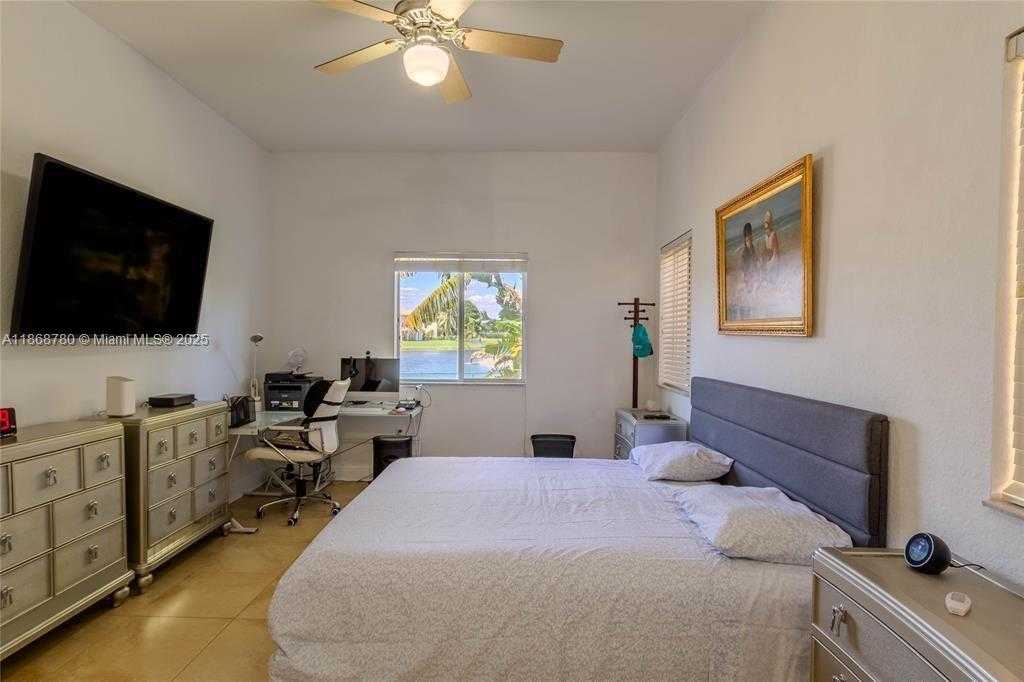 Small Image of 14129 SOUTH WEST 31ST ST, Miramar Number 8