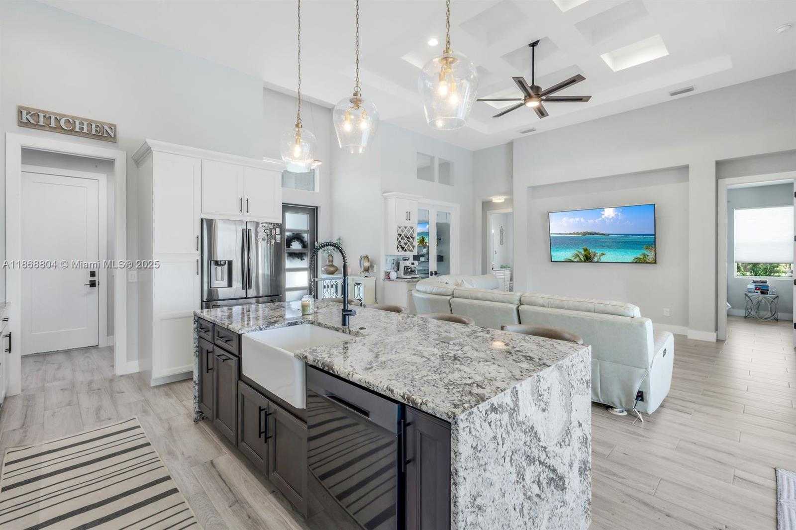 Small Image of 2590 SURFSIDE BLVD, Cape Coral Number 11