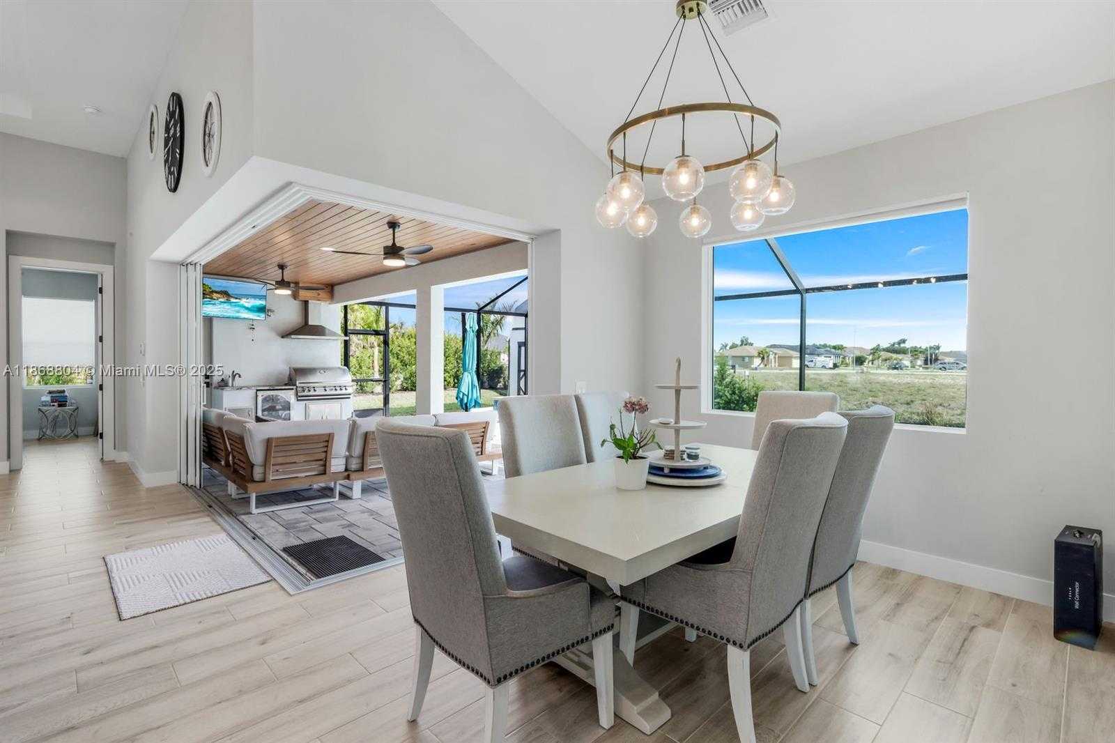 Small Image of 2590 SURFSIDE BLVD, Cape Coral Number 12