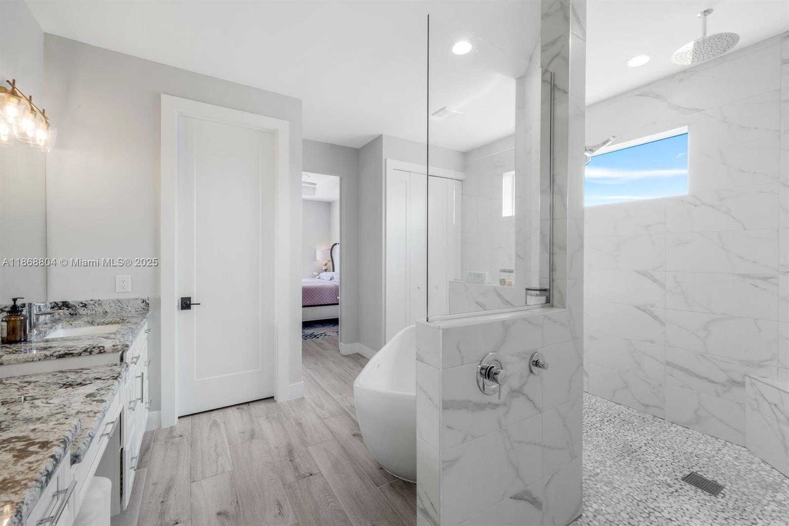 Small Image of 2590 SURFSIDE BLVD, Cape Coral Number 22