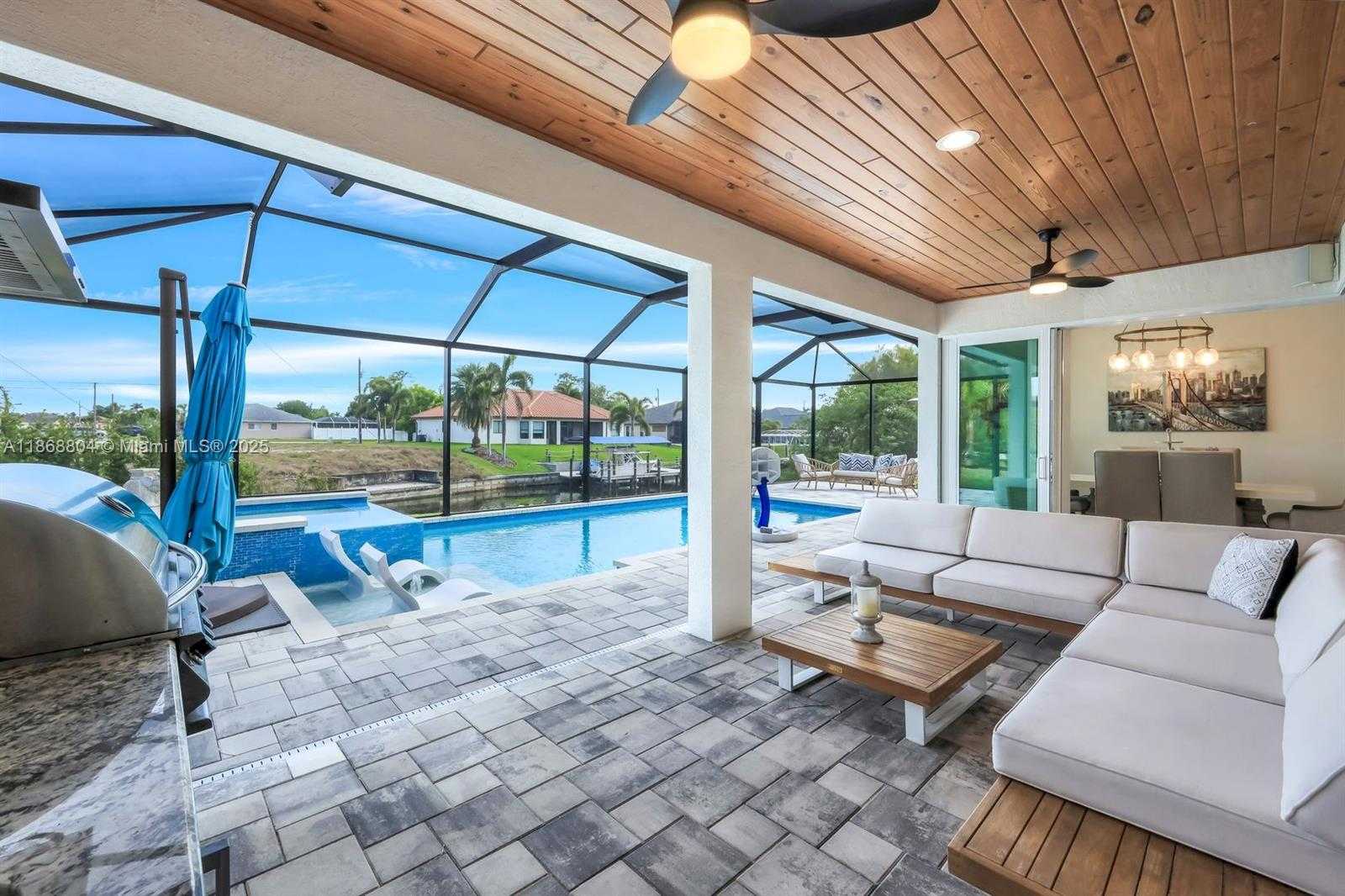 Small Image of 2590 SURFSIDE BLVD, Cape Coral Number 33