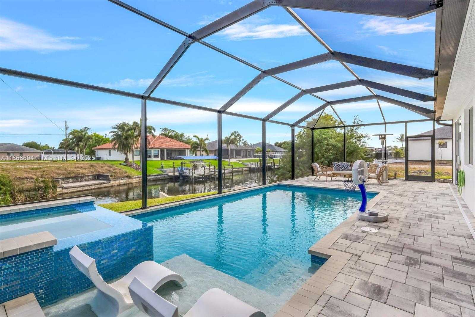 Small Image of 2590 SURFSIDE BLVD, Cape Coral Number 35