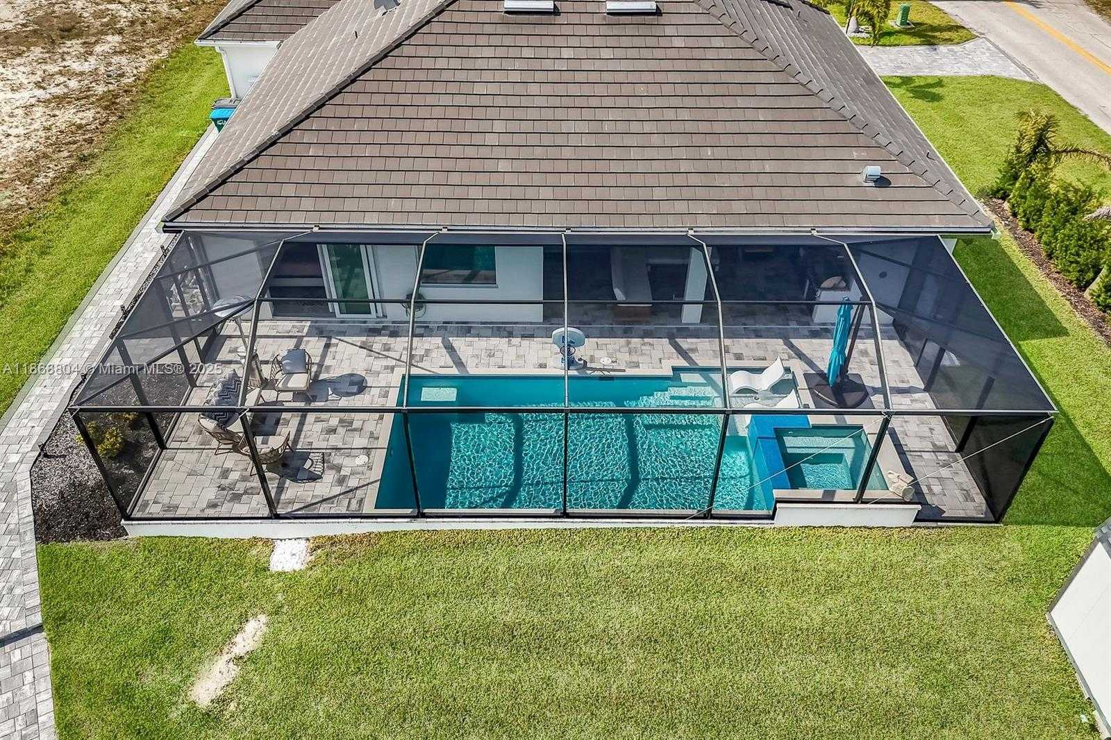Small Image of 2590 SURFSIDE BLVD, Cape Coral Number 46