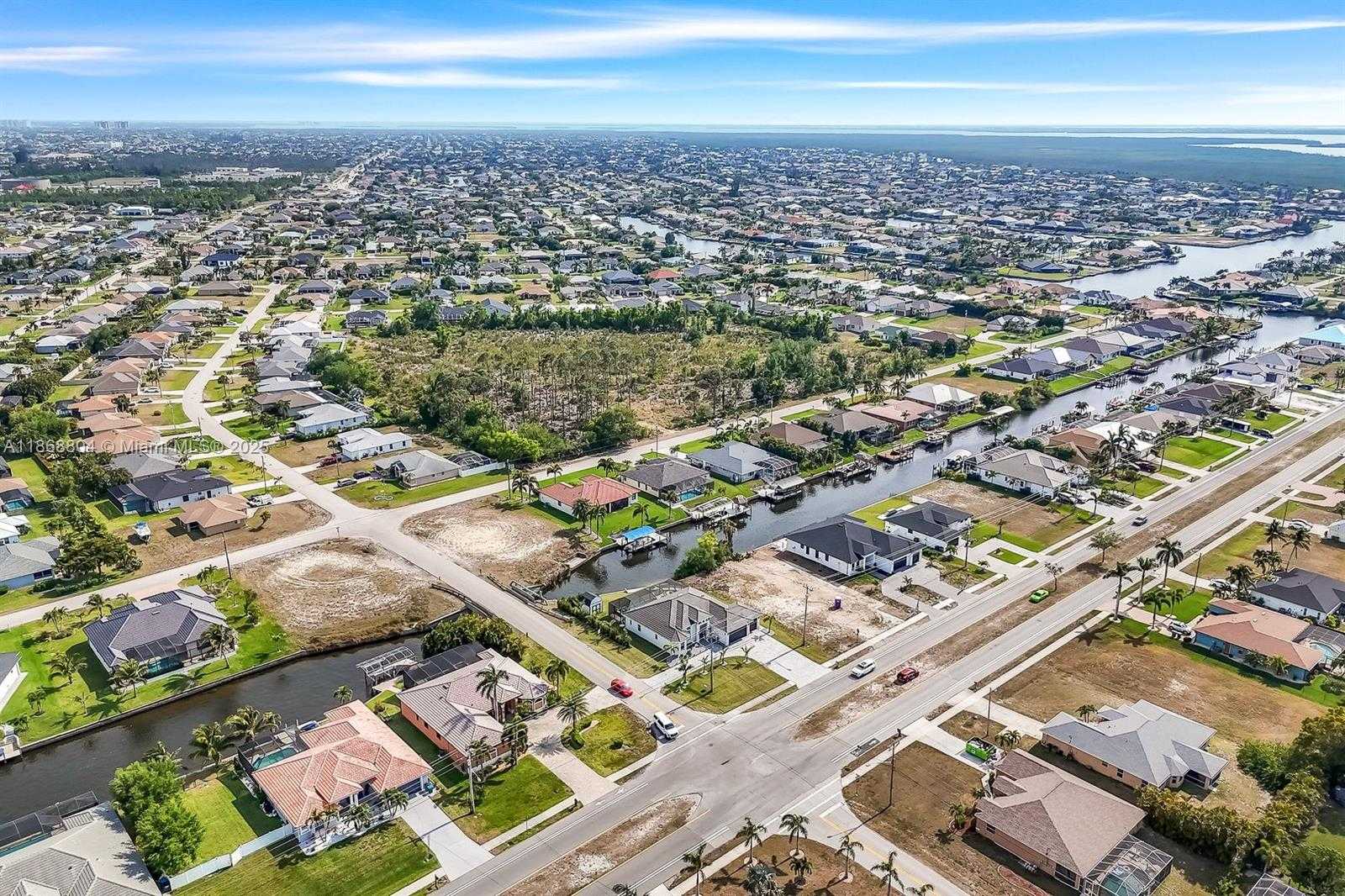 Small Image of 2590 SURFSIDE BLVD, Cape Coral Number 52