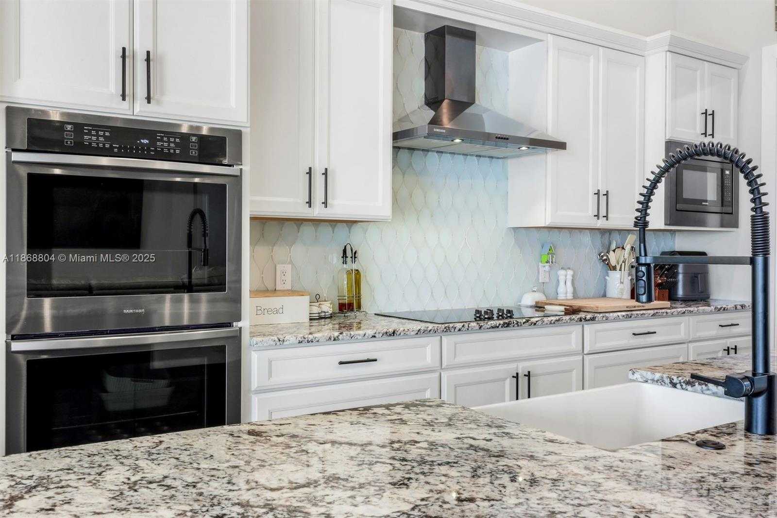 Small Image of 2590 SURFSIDE BLVD, Cape Coral Number 6
