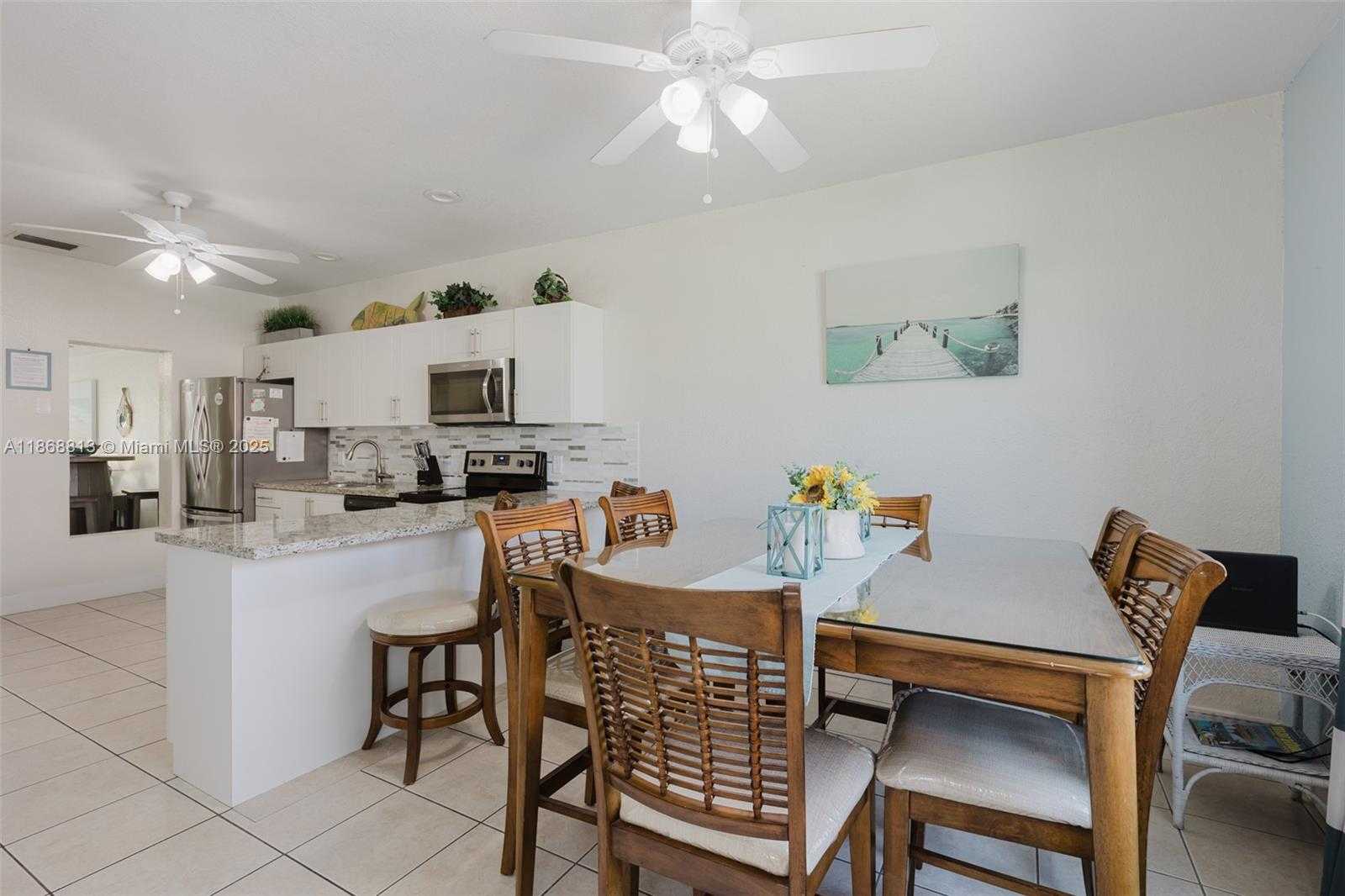 Small Image of 431 5TH ST, Key Colony Number 11