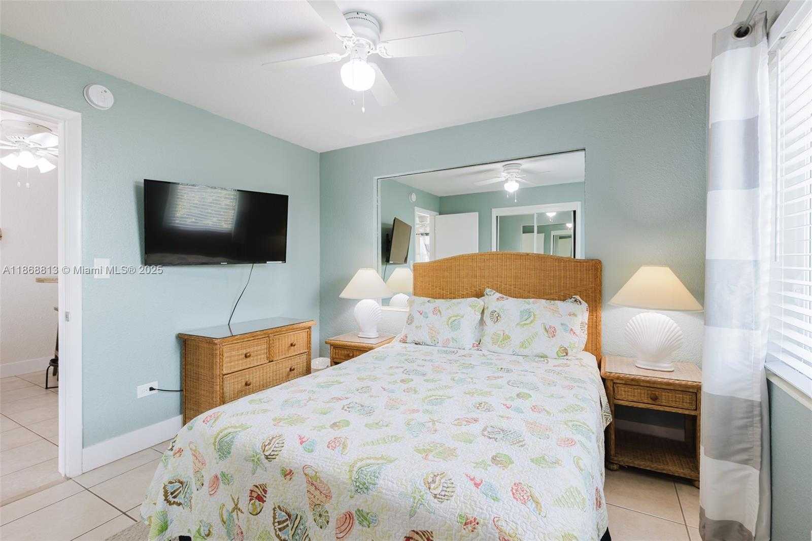 Small Image of 431 5TH ST, Key Colony Number 20