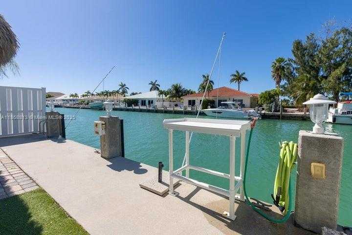 Small Image of 431 5TH ST, Key Colony Number 31