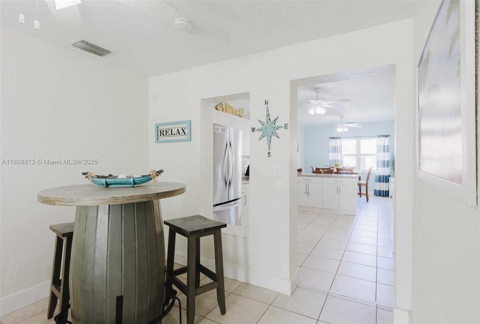 Small Image of 431 5TH ST, Key Colony Number 7