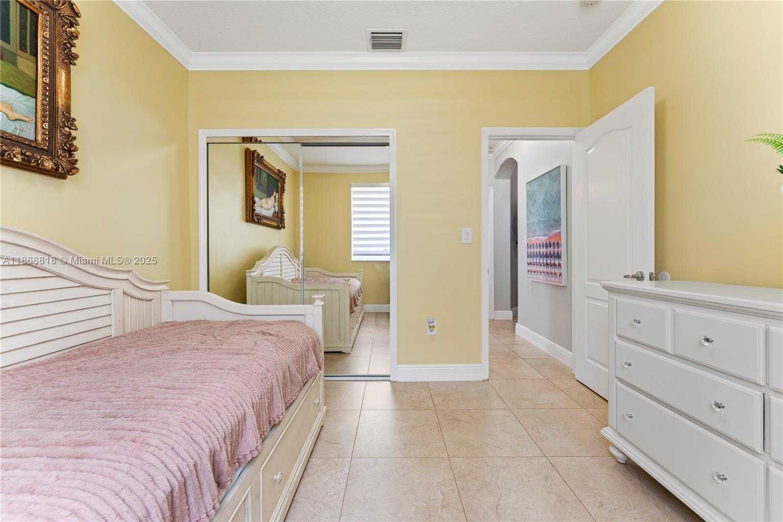 Small Image of 18332 SOUTH WEST 94TH CT, Palmetto Bay Number 18