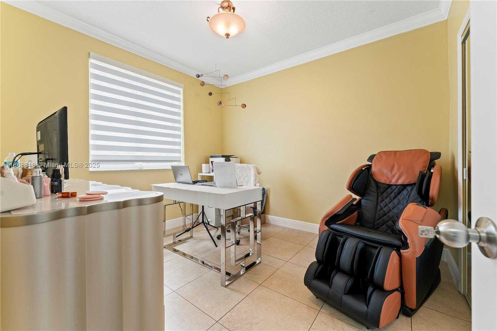 Small Image of 18332 SOUTH WEST 94TH CT, Palmetto Bay Number 19