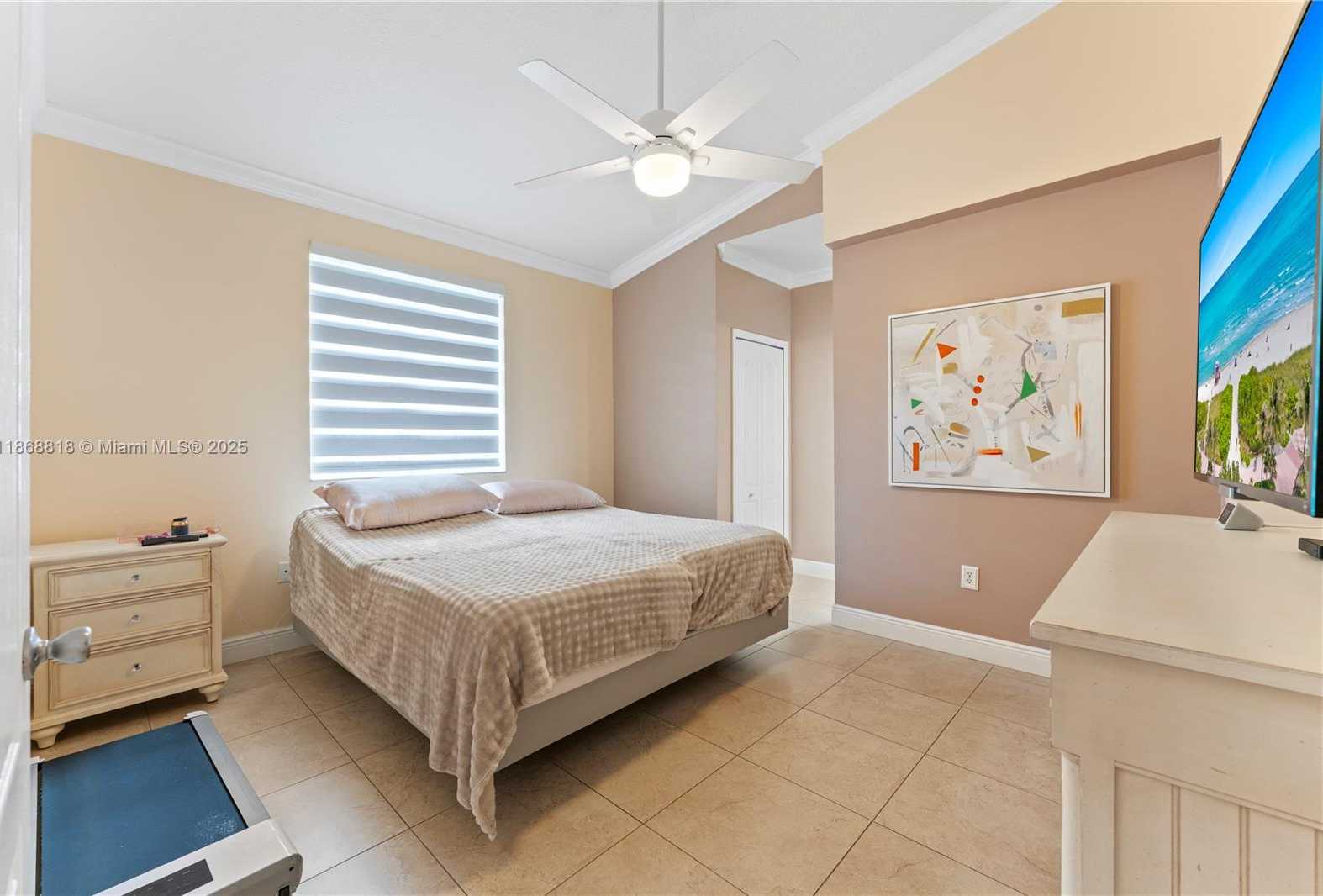 Small Image of 18332 SOUTH WEST 94TH CT, Palmetto Bay Number 27