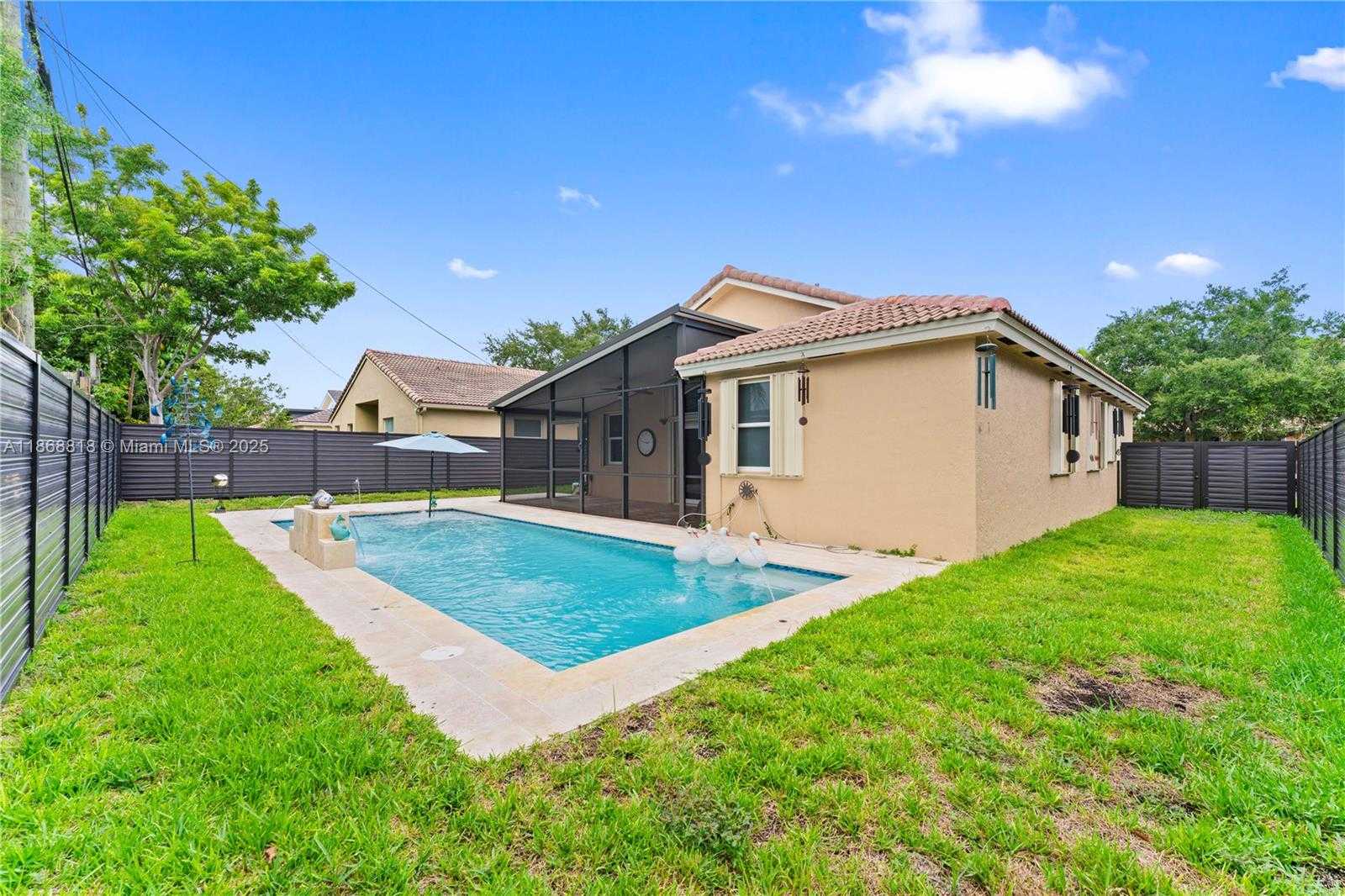 Small Image of 18332 SOUTH WEST 94TH CT, Palmetto Bay Number 36