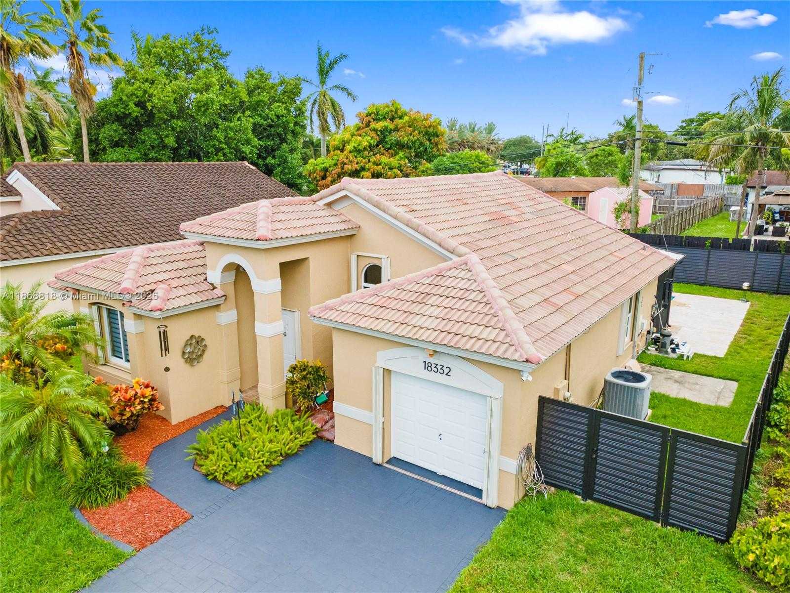 Small Image of 18332 SOUTH WEST 94TH CT, Palmetto Bay Number 39