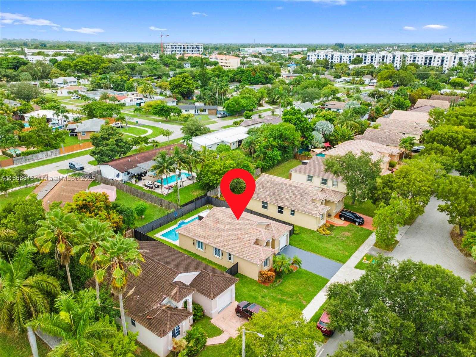 Small Image of 18332 SOUTH WEST 94TH CT, Palmetto Bay Number 45