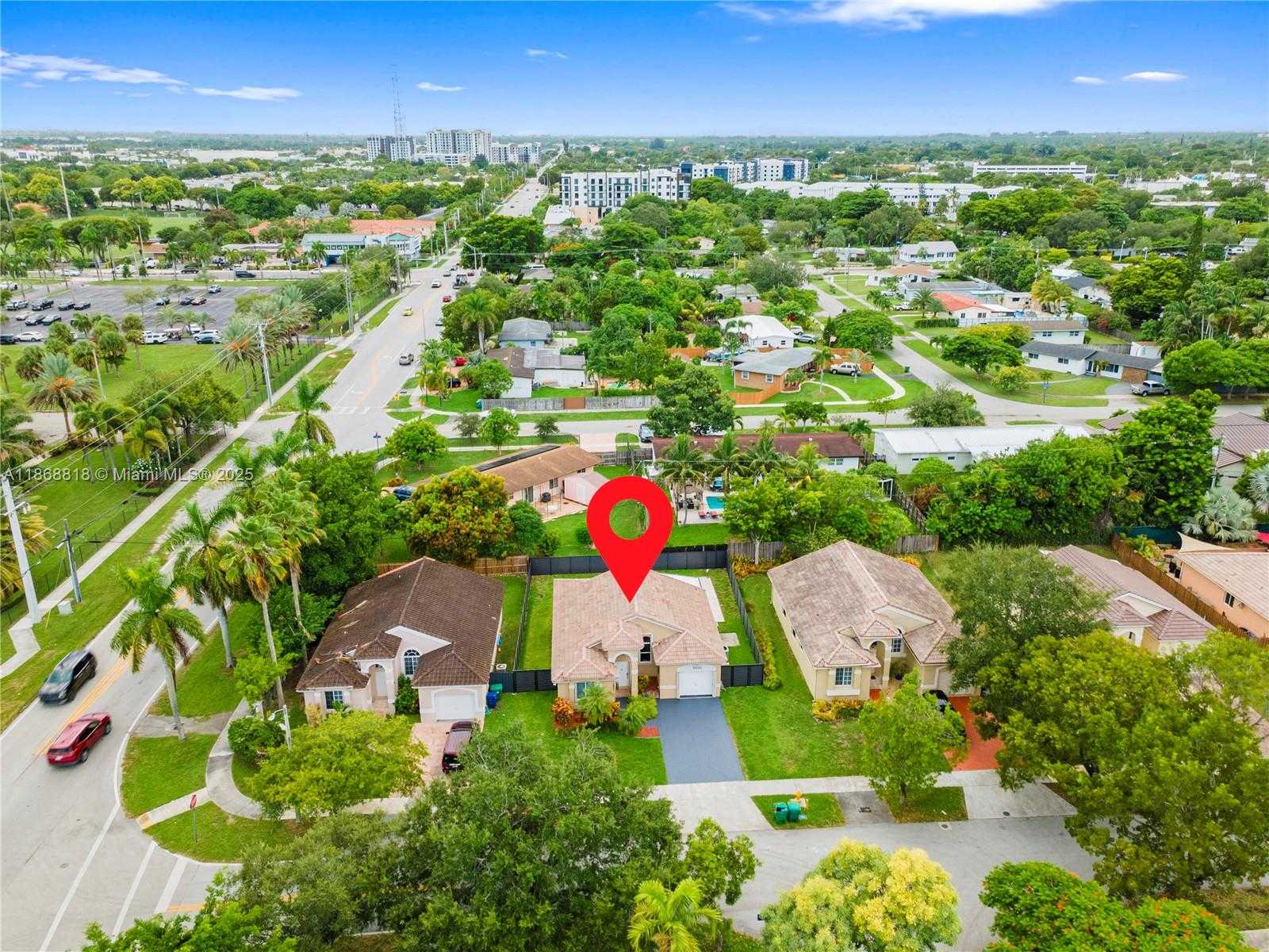 Small Image of 18332 SOUTH WEST 94TH CT, Palmetto Bay Number 47