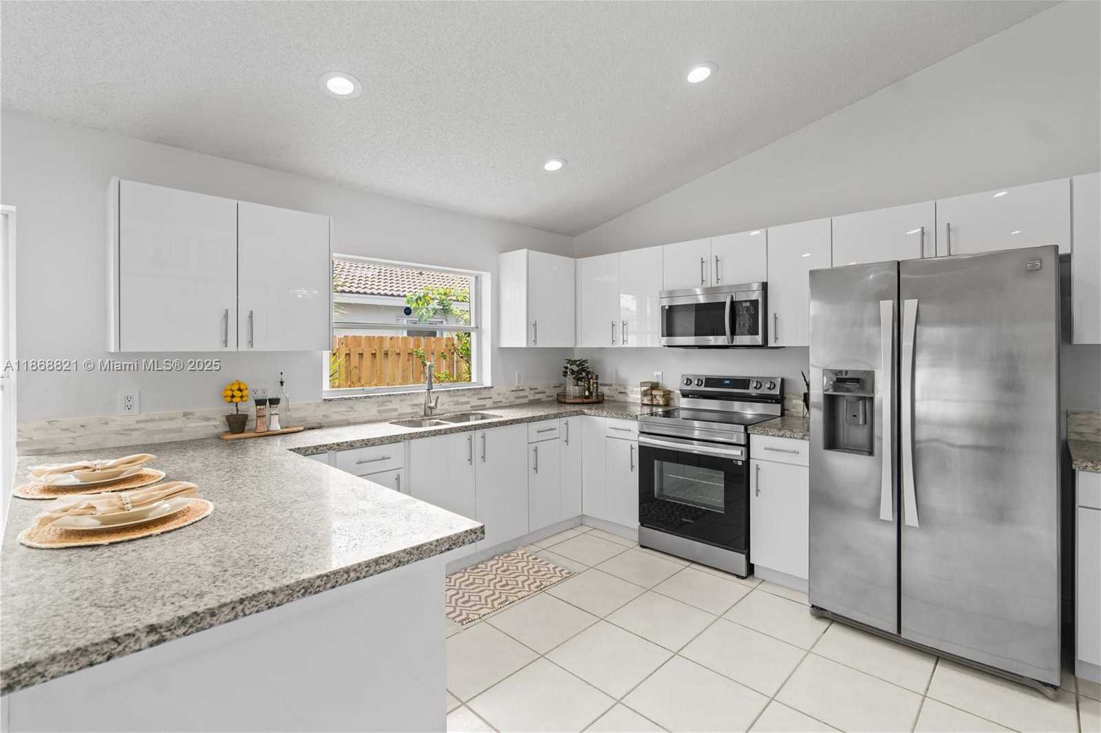 Small Image of 3439 SOUTH WEST 51ST ST, Hollywood Number 16